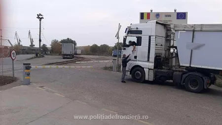 Un şofer român de TIR a fost la un pas de moarte în Italia, după ce un coleg marocan l-a ameninţat cu un pistol de jucărie