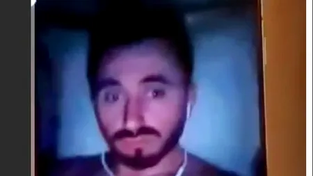 VIDEO | Preot filmat în ipostaze indecente, în Joia Mare! A ieșit la „agățat” pe o aplicație de dating pentru gay