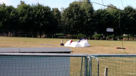 Un individ care purta centură explozivă s-a ARUNCAT ÎN AER pe un stadion din estul Belgiei