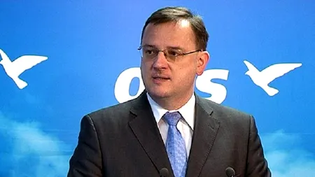 Premierul ceh Petr Necas a anunțat că va demisiona luni, în urma unui scandal de corupție