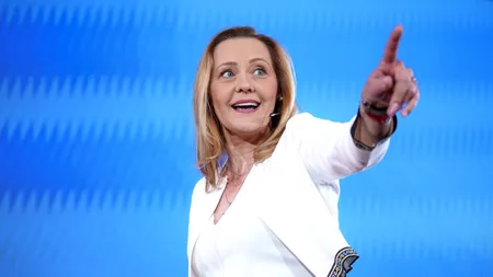 Elena Lasconi: „Vom face o majoritate democratică pro-europeană și un GUVERN democratic. Nu discutăm funcții. Suntem într-o situație crucială”