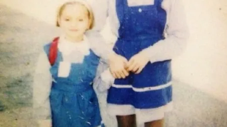 O recunoști? Acum este una dintre cele mai mari vedete din România