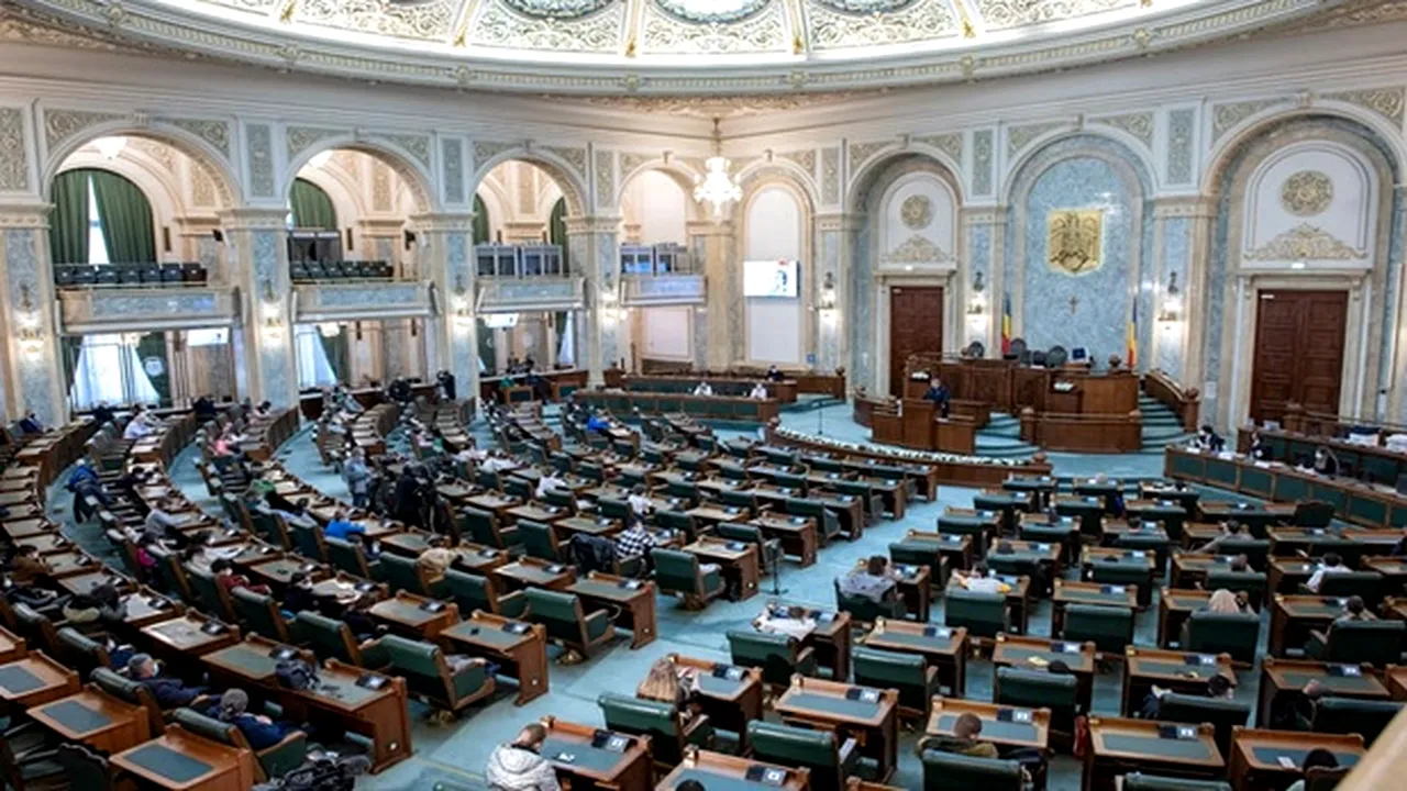 Senatul se reunește în ședință, miercuri. Proiectul de lege referitor la pensiile magistraților creat la inițiativa lui Crin Antonescu va fi respins