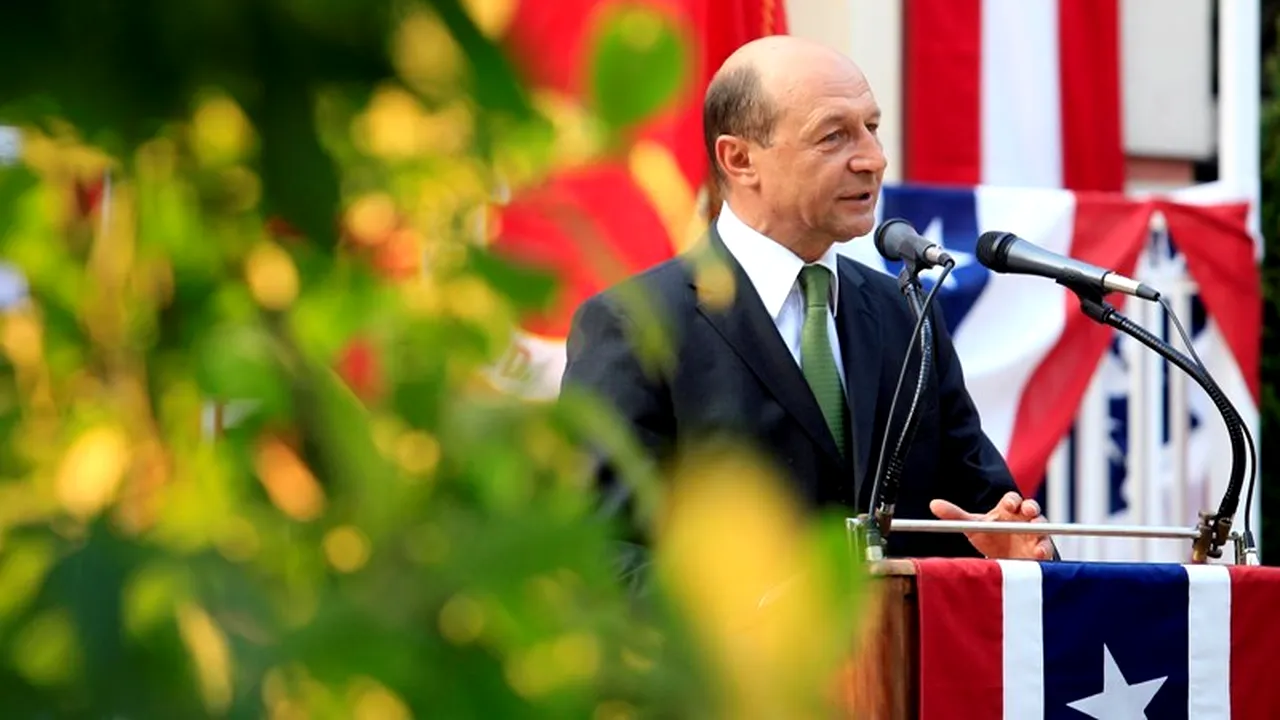 Băsescu ia partea SUA: 