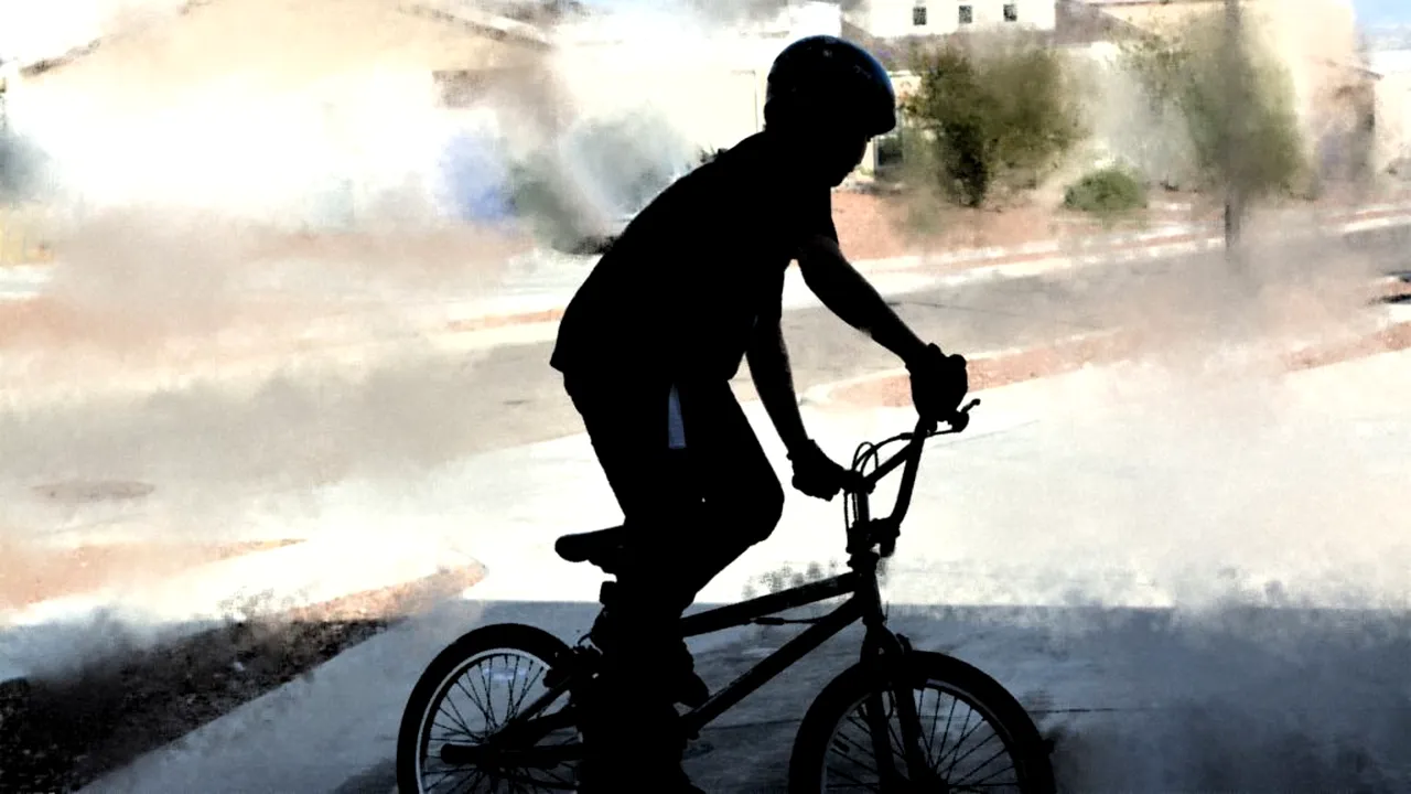 Doi bicicliști care au făcut mai multe inscripții într-un site UNESCO riscă o amendă de 125.000 de euro