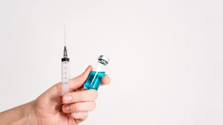 Progresele actuale în descoperirea unui vaccin anti-COVID. Care sunt vaccinurile cu cele mai mari șanse de reușită