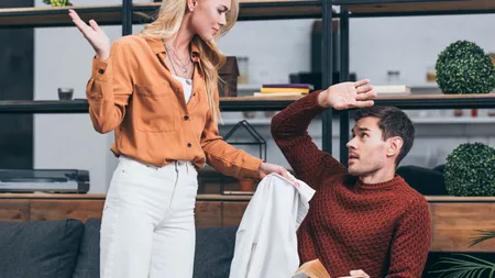 „Probleme în paradis” pentru două ZODII: Riscul ca gelozia să le ruineze relațiile cu partenerii de viață este la cote maxime astăzi