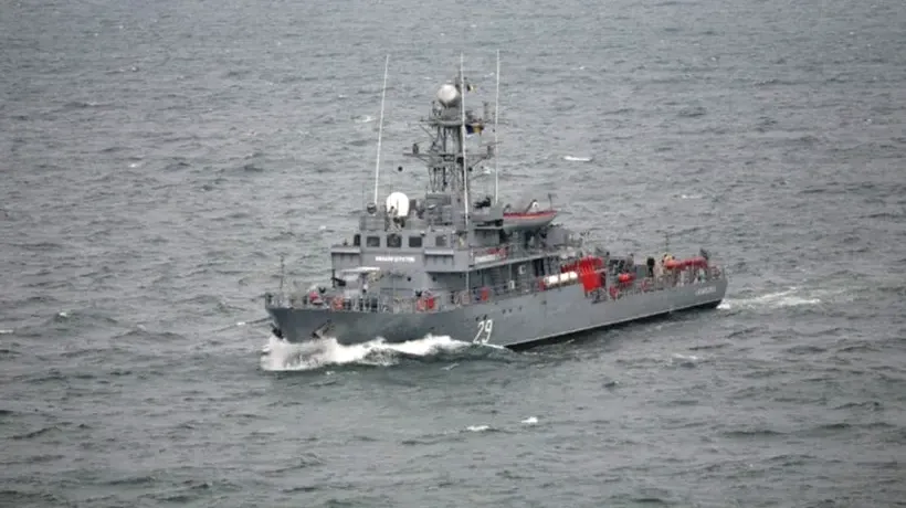 Procurorii militari au deschis o anchetă în cazul navei avariate după explozia unei mine de război în Marea Neagră. Ce au descoperit oamenii legii