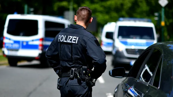 Cetățean ucrainean, arestat în Germania pentru spionaj în favoarea Rusiei. Transmitea informații Moscovei despre industria europeană de apărare