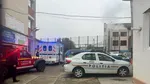 Atac cu cuțitul într-o școală din Bistrița. O profesoară și un elev au fost răniți