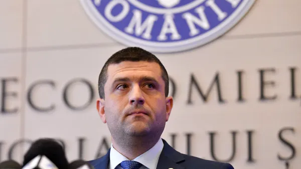 DREPT LA REPLICĂ / Radu Miruță, despre cei trei USR-iști din CA Avioane Craiova: Nu cunosc apartenența POLITICĂ. Au fost selectați pe baza CV-ului