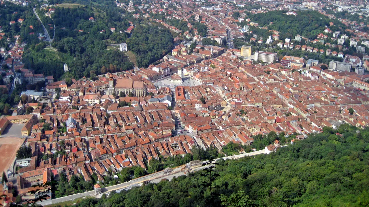 Orașul din România care consumă curent într-un an de 11 ori mai mult decât Casa Poporului în 6 luni