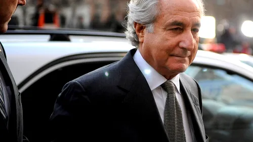 Cinci dintre complicii lui Bernie Madoff riscă până la 20 de ani de închisoare