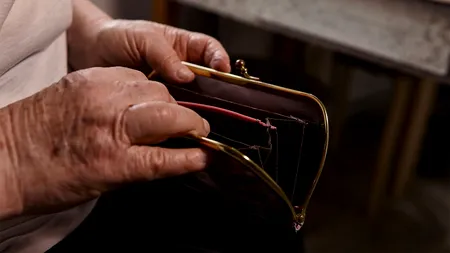 Ai pensie mai mică decât 2.754 lei? Câți bani vei primi, de fapt, în aprilie