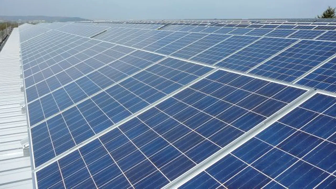 România a intrat în Alianţa Solară Internaţională / Iohannis: Până în 2030, ne propunem să instalăm o capacitate de energie solară de peste 8 Gigawaţi