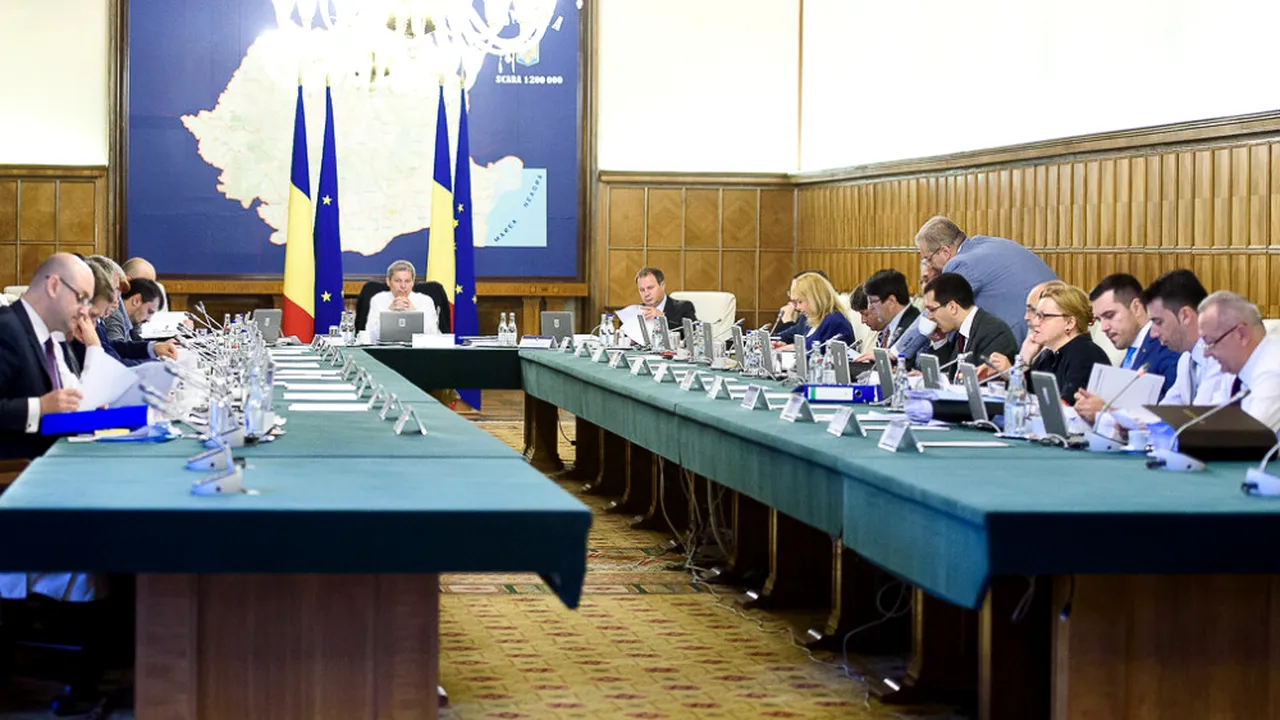 Cioloș și-a pus miniștrii să prezinte 