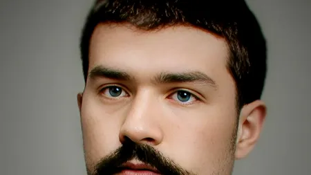 Îl recunoști? CHIPUL celebrului român, reconstituit de un fotograf talentat