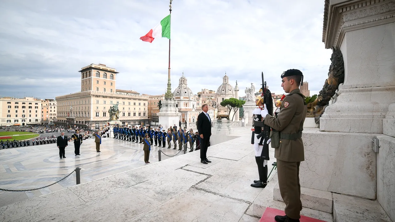 IOHANNIS, o nouă GAFĂ în Italia: voia să intre în Primăria Romei, ÎNAINTE ca gorniștii de protocol să îi sune ONORUL