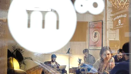 Doi antreprenori au investit 80.000 de euro într-o cafenea în Amzei, care a ajuns la 200 de clienți pe zi
