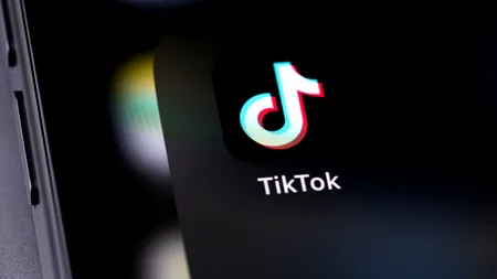 Experiment TikTok. Au creat un candidat FICTIV și a ajuns la un milion de vizualizări: 