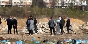 <span style='background-color: #2c4082; color: #fff; ' class='highlight text-uppercase'>VIDEO</span> Alertă în Craiova: CADAVRUL unui bărbat a fost descoperit în Balta Craiovița