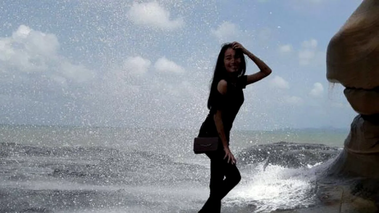 A fost considerată un monstru toată viața ei din cauza alunițelor de pe corp. Acum ar putea ajunge Miss Univers