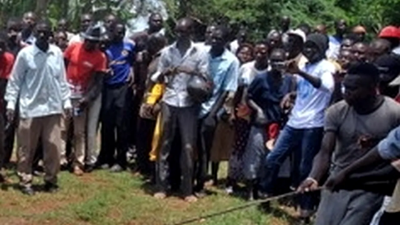 Un crocodil care ar fi ucis 4 oameni, capturat în Uganda