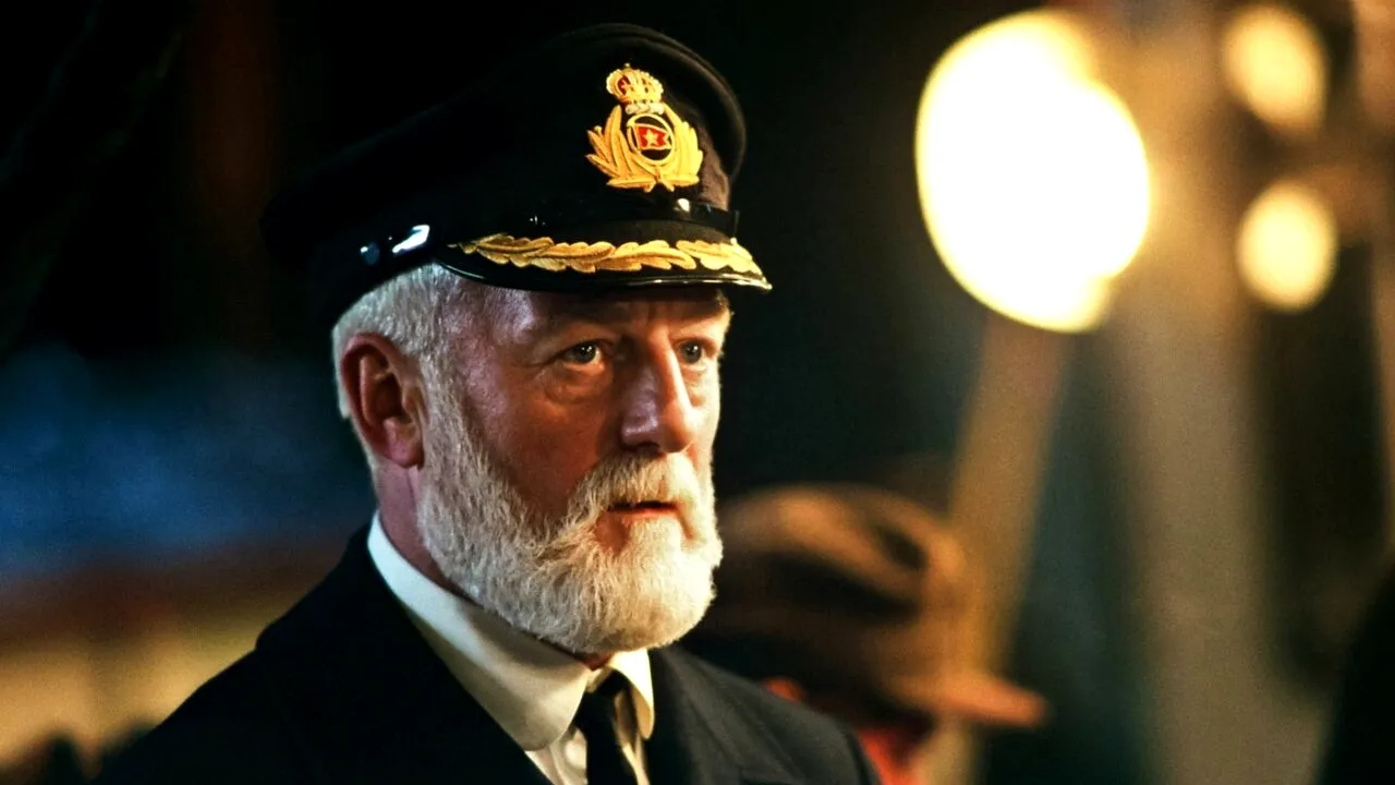 A murit actorul care l-a interpretat pe „căpitanul vasului Titanic”. A devenit popular pentru rolurile sale din „I, CLAUDIUS” și „Stăpânul Inelelor”