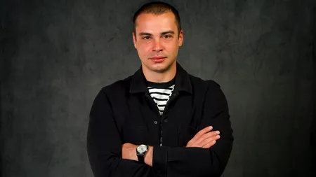 INTERVIU | Adrian Nicolae, despre filmul „Taximetriști”: „Mi s-a părut o ocazie foarte bună de a sparge un pic pojghița acestor locuri comune conform cărora taximetriștii sunt doar guralivi, păreriști, obositori și țepari”