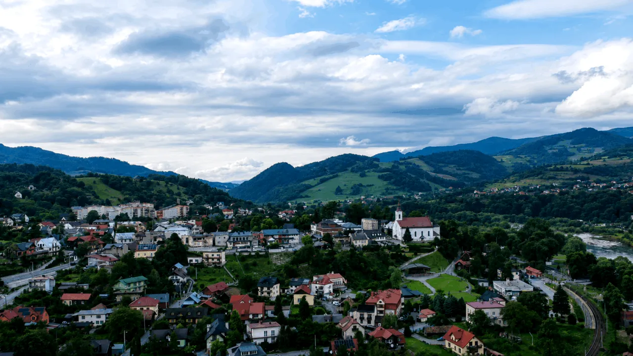 Unde se află cea mai „verde” localitate din Europa. Are doar 5.000 de locuitori / Ce locuri ocupă România într-un cunoscut clasament