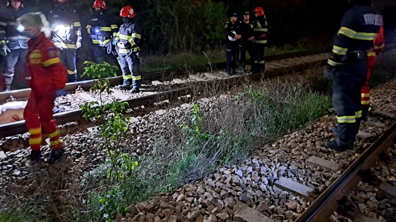 O femeie a murit după ce a fost lovită de trenul Vaslui-Iași. Se ia în calcul și ipoteza sinuciderii