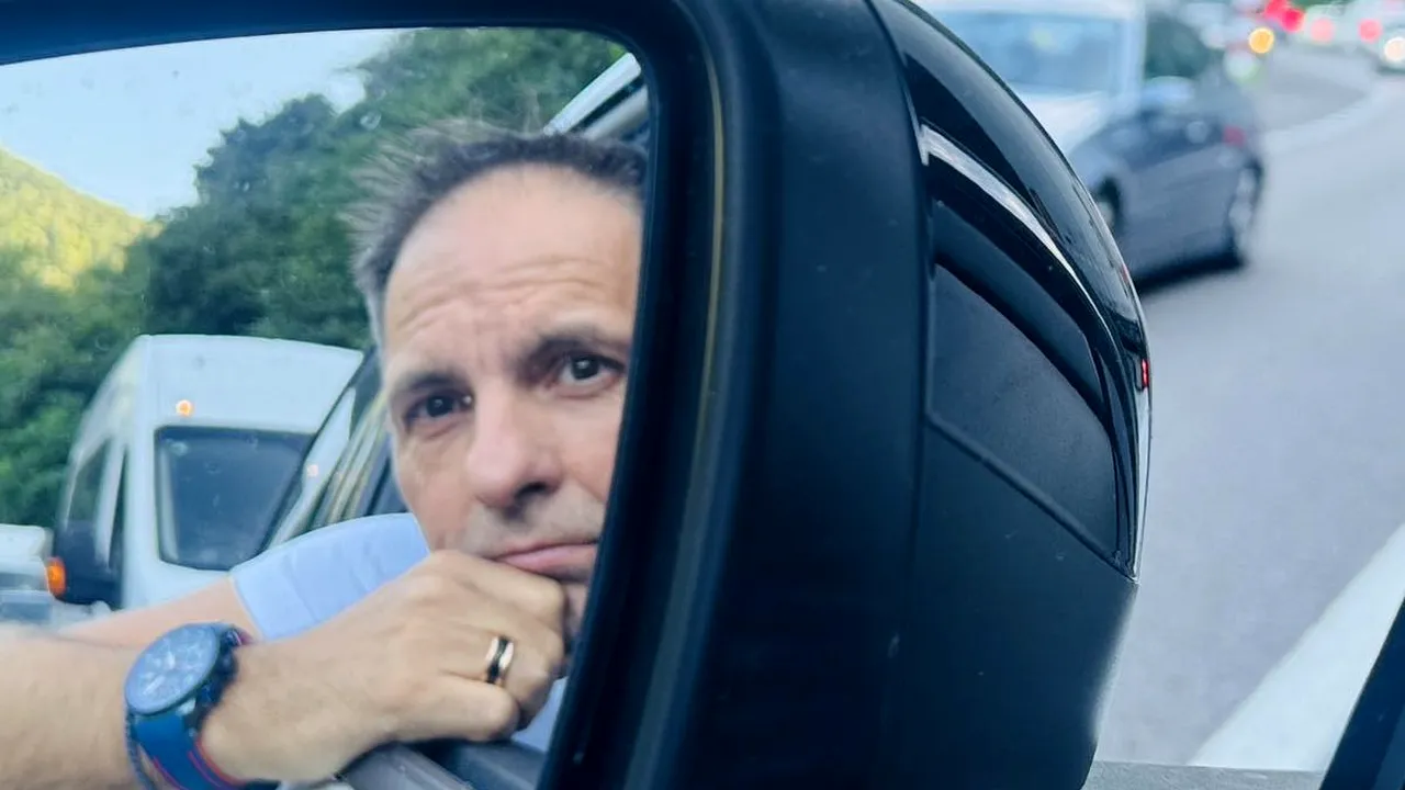 Dan Negru, nemulțumit de infrastructura din România, după ce a rămas blocat în trafic, pe Valea Oltului: „Drumul e la fel ca atunci”