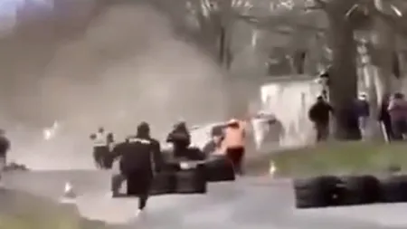 Patru oameni au MURIT şi cel puţin şapte au fost răniţi după ce o maşină a intrat în spectatori, la un raliu din Ungaria