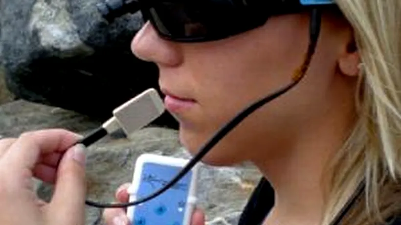 Un gadget creat în Statele Unite îi ajută pe nevăzători să ''vadă'' într-un mod original