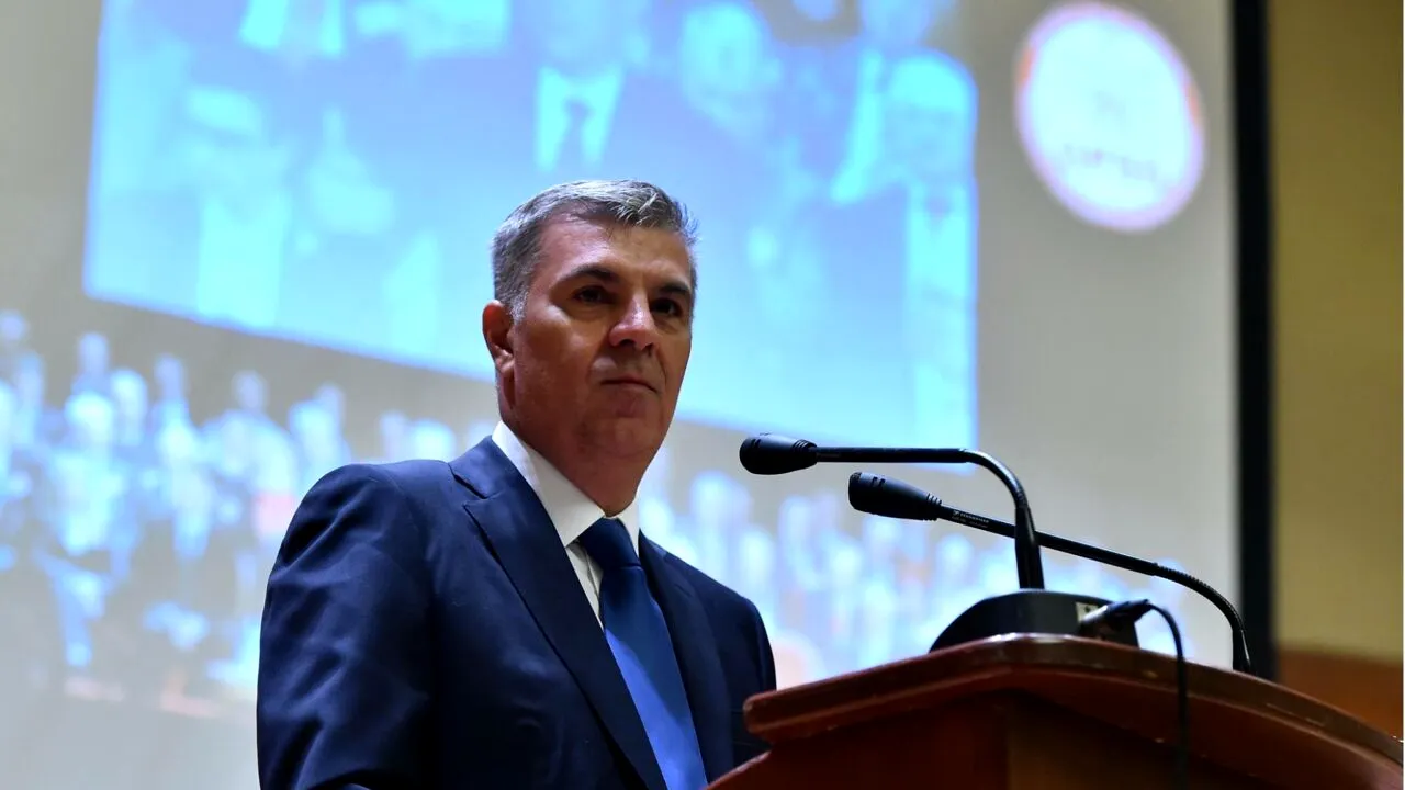 ANCOM anunță că în urma sesizărilor primite de la doi din actorii politici implicați în campania electorală a solicitat clarificări