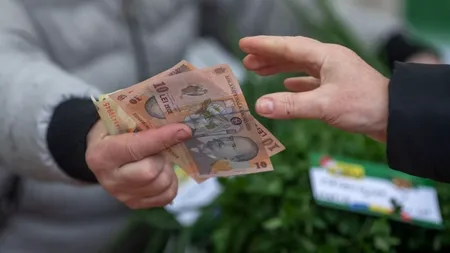 Ministerul Muncii anunță că beneficiile sociale au crescut de la 1 martie/Câți BANI în plus vor primi români