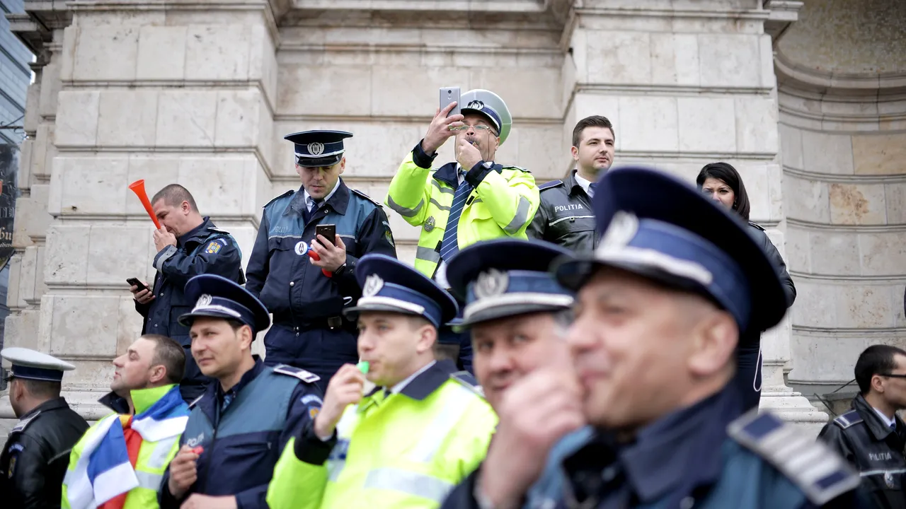 Polițiștii, reacție fermă în scandalul provocat de agentul pedofil. Cerința expresă pe care i-o transmit premierului Tudose: Nu suntem la cheremul nimănui
