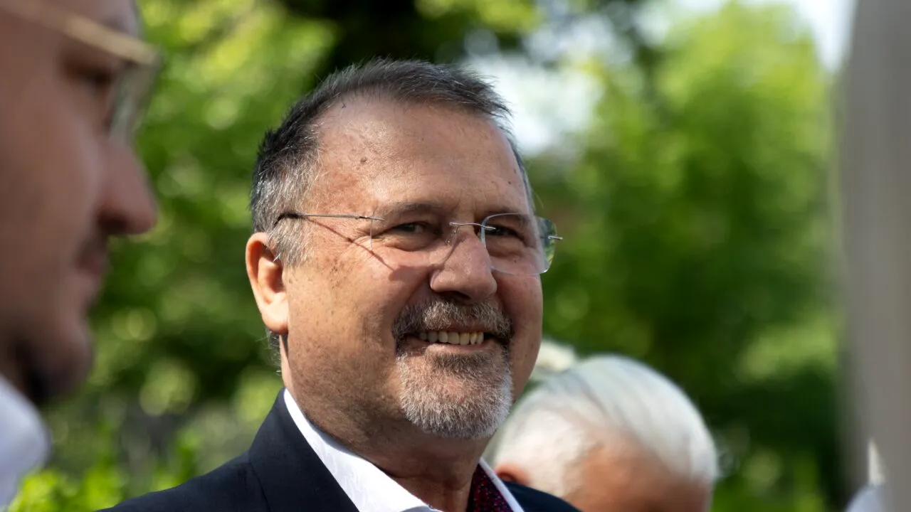 John-Ion Banu-Muscel, independentul prezidențiabil, declarații la ieșirea de la URNE: 