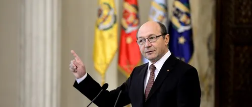 Băsescu întoarce în parlament statutul cadrelor militare. Transformă Armata într-o masă ușor de manevrat