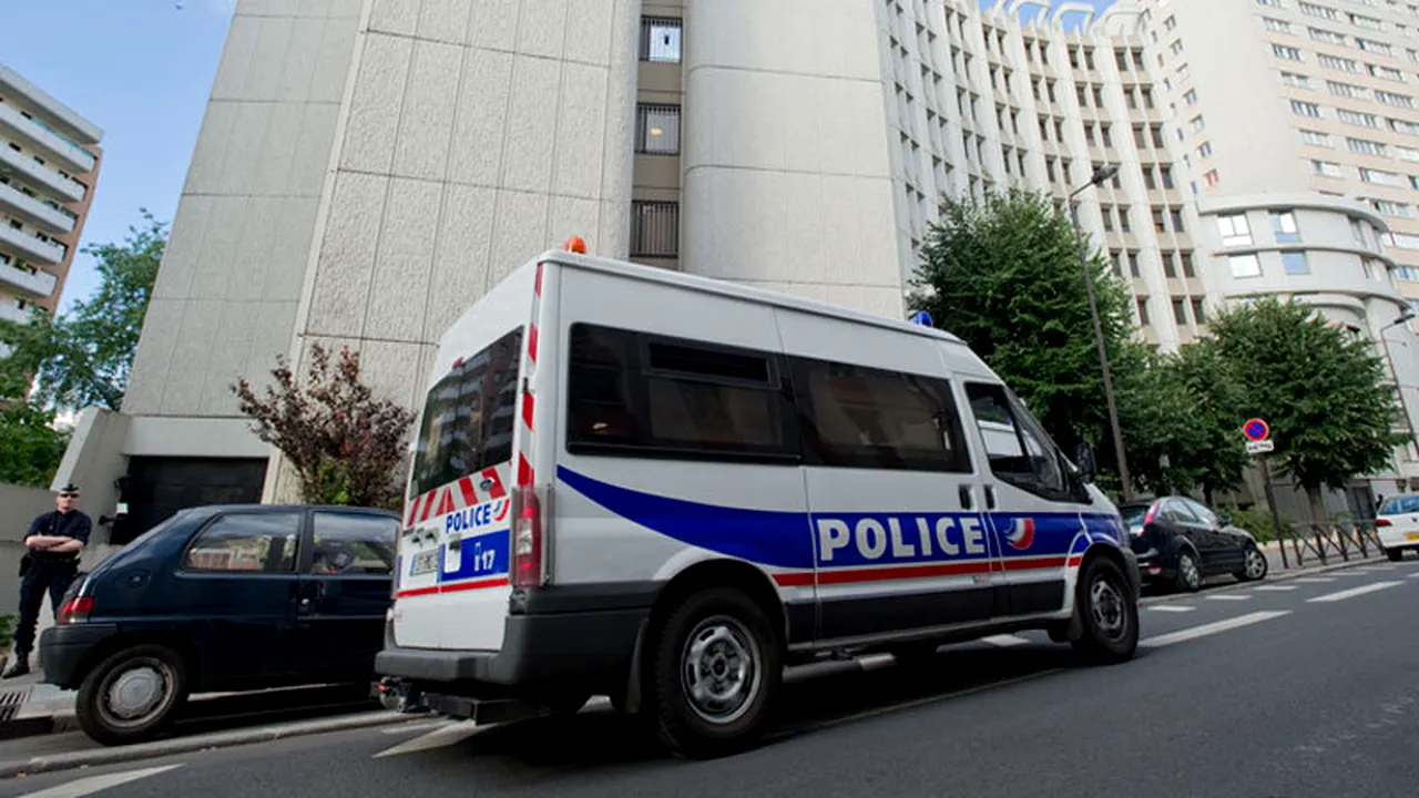 REȚEA DE SPĂRGĂTORI ROMÂNI specializați în furt de aur, DESTRUCTURATĂ în sudul Franței