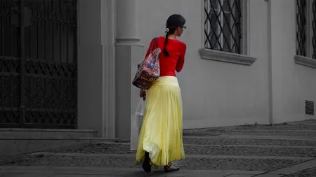 Caz ireal! Un italian și-a oferit soția româncă tuturor prietenilor pentru 50 de euro, pentru a strânge bani să-și plătească facturile