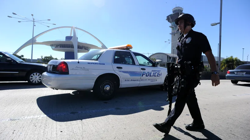 Biletul lăsat de presupusul autor al atacului armat de pe aeroportul de la Los Angeles, înainte să deschidă focul