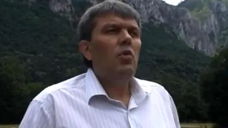 Stațiunea Băile Herculane, în beznă pentru că Primăria nu și-a plătit datoriile către Enel. Peste 1.500 de turiși au rămas pe întuneric