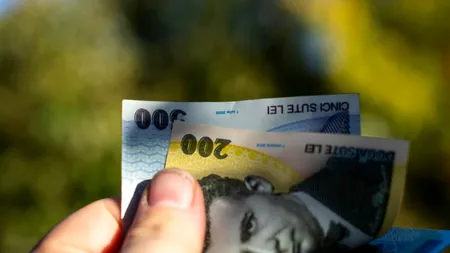 ANAF, cu ochii pe banii românilor. Transferurile bancare între membrii familiei ar putea fi impozitate cu 70%