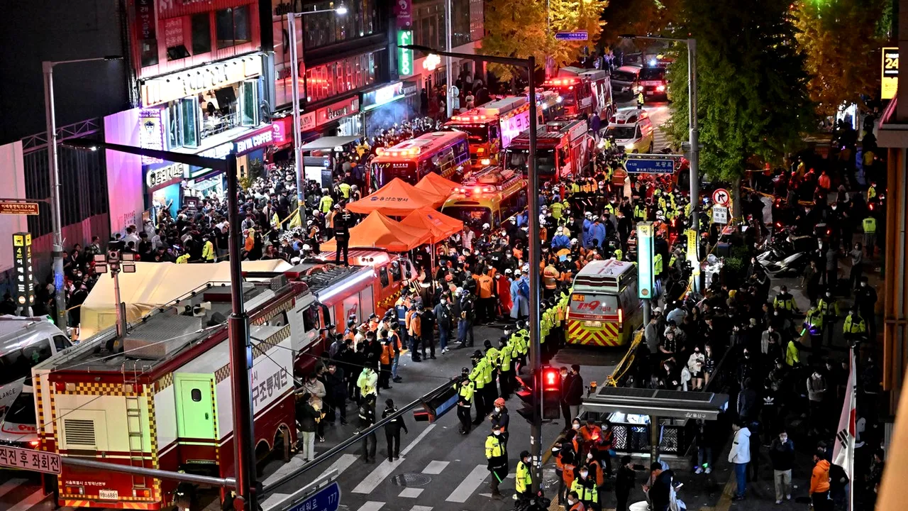 UPDATE: VIDEO - Numărul morților în busculada de „Halloween” din Coreea de Sud crește la 151 / Cele mai multe victime sunt adolescenți și tineri de 20 de ani / 3.000 de oameni sunt dați dispăruți / Președintele declară doliu național