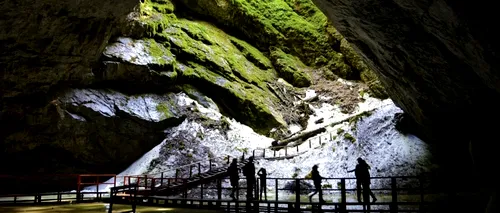 Peștera Scărișoara - adăpostul celui mai mare ghețar subteran din România