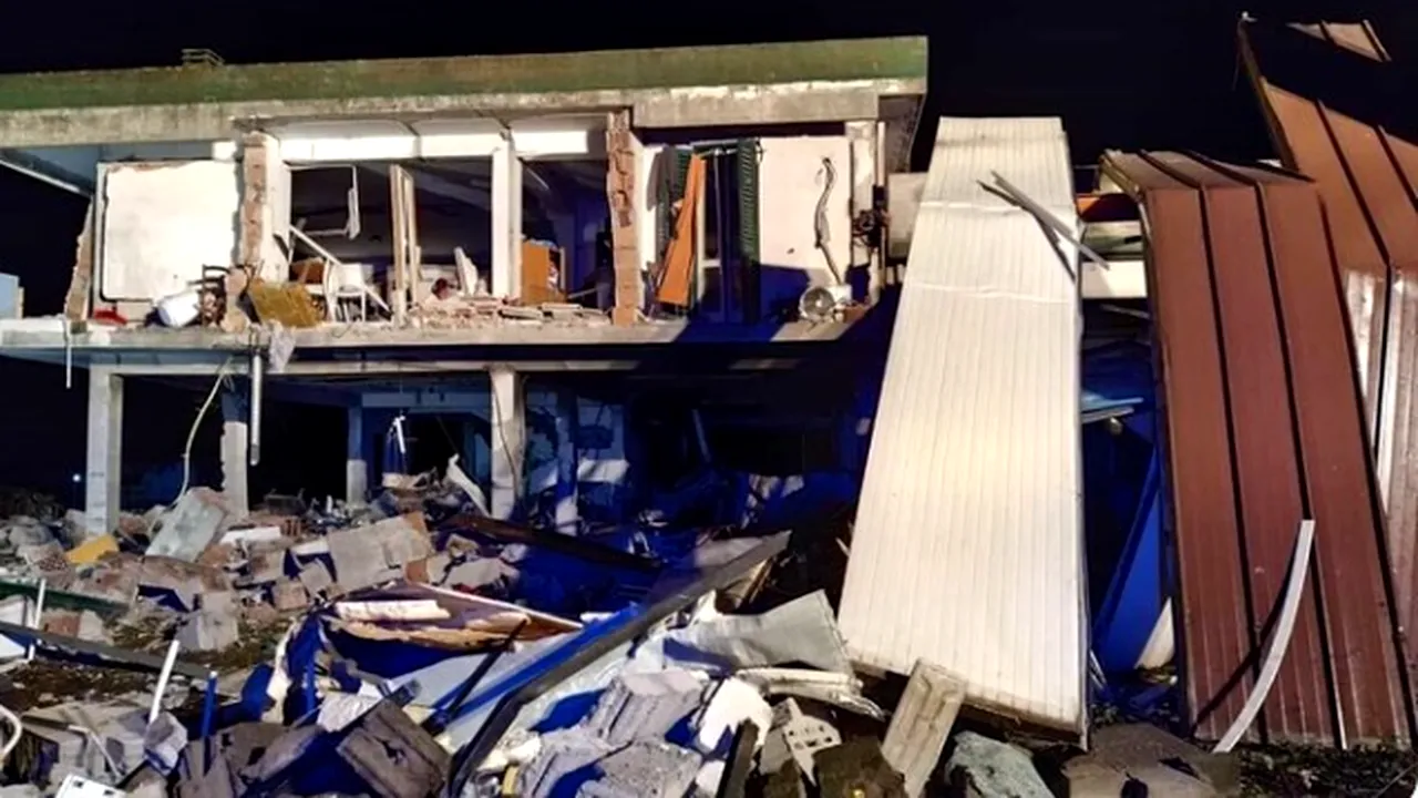 EXPLOZIE într-o clădire care găzduieşte solicitanţi de azil, în Italia. 31 de persoane au fost rănite