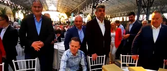 Robert Negoiță își lansează CANDIDATURA, cu piciorul în ghips / Cum îl ajută medicul-candidat Cătălin Cîrstoiu