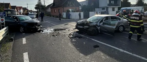 Autospecială de POLIȚIE, spulberată de un șofer care a depășit pe contrasens/Grav accident, cu cinci victime, la Târgu Mureș