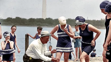 O bancă mare din România le cere angajatelor să respecte „regula celor 10 centimetri